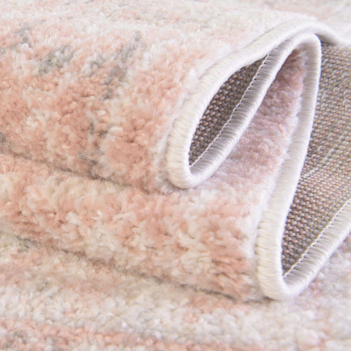 Rechteck Teppich Madeline Vintage in Rosa von Hadorn™ - Lifestyle Image
