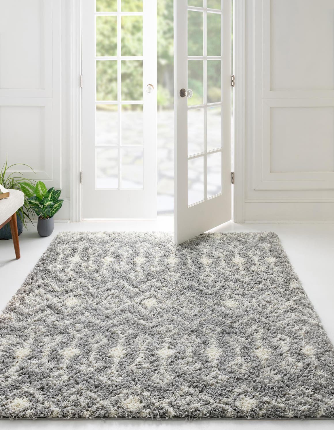 Quadratisch Hochflorteppich Moroccan Trellis Shag in Grau von Hadorn™ - Lifestyle Image