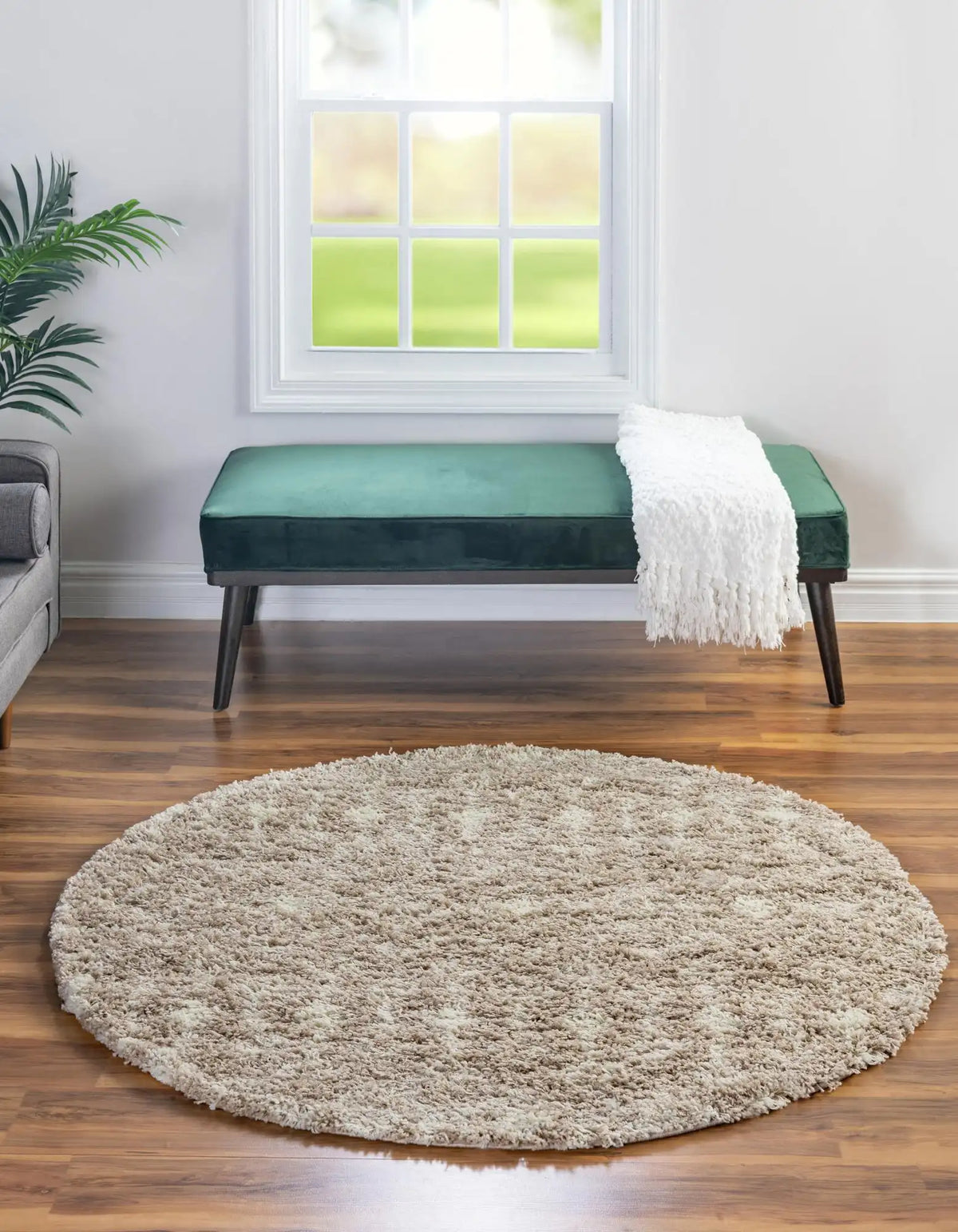 Rund Hochflorteppich Moroccan Trellis Shag in Hellbraun von Hadorn™ - Lifestyle Image