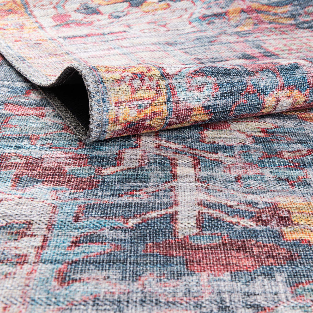 Rechteck Teppich Maahru in Blau von Hadorn™ - Lifestyle Image