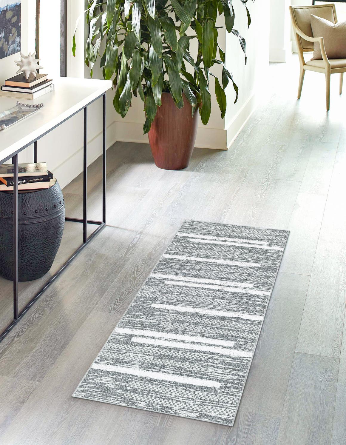 Läufer Teppich Abbey in Grau von Hadorn™ - Lifestyle Image