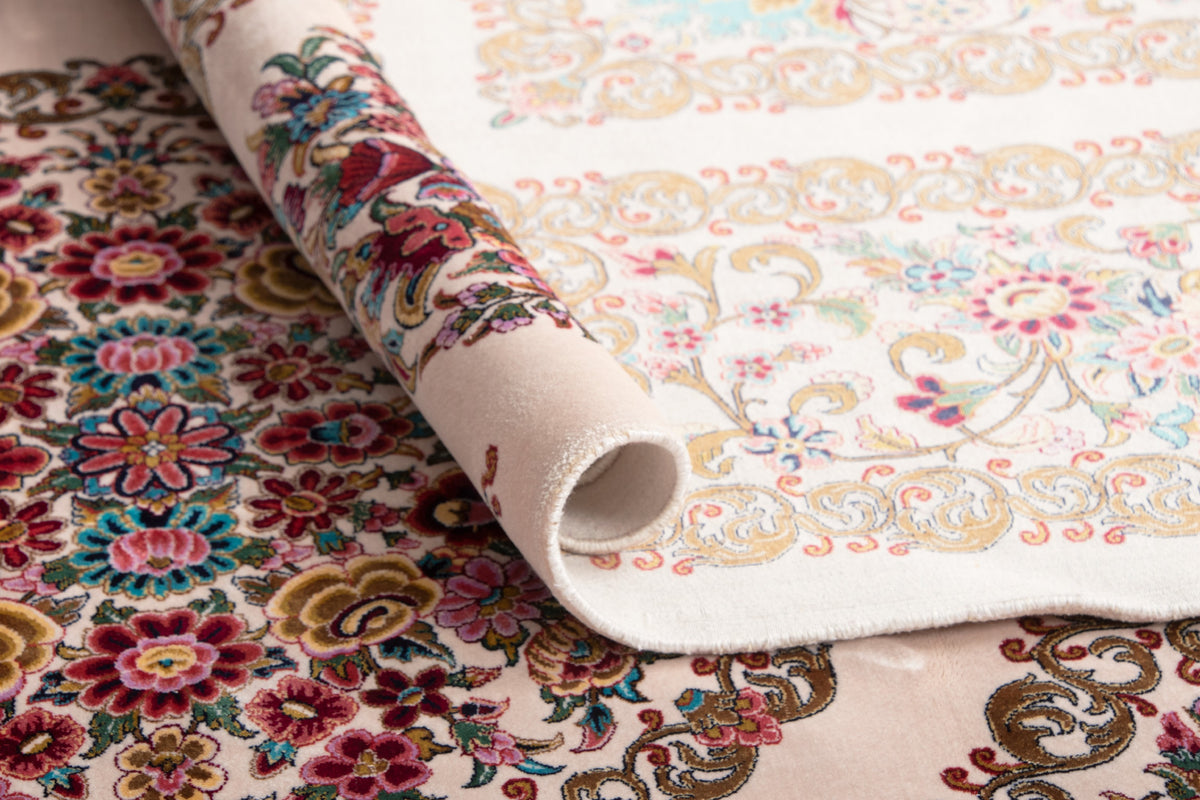 Rechteck Teppich Ghom Design in Rosa von Hadorn™ - Lifestyle Image